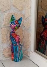 Chatsarah, acrylique sur sculpture en bois